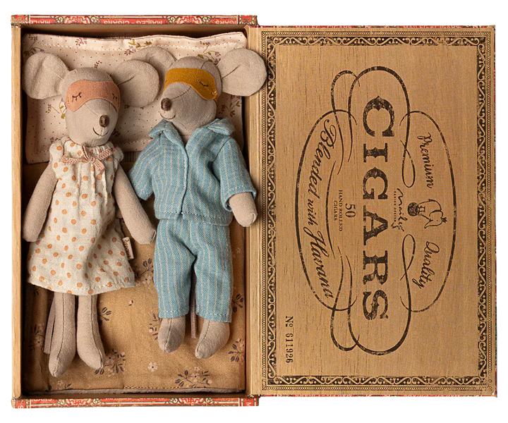 Maileg Toy Mum & Dad Mice in Cigarbox | Maileg