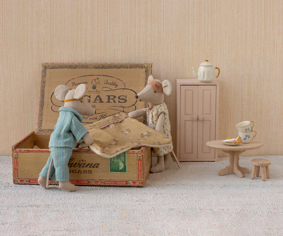 Maileg Toy Mum & Dad Mice in Cigarbox | Maileg