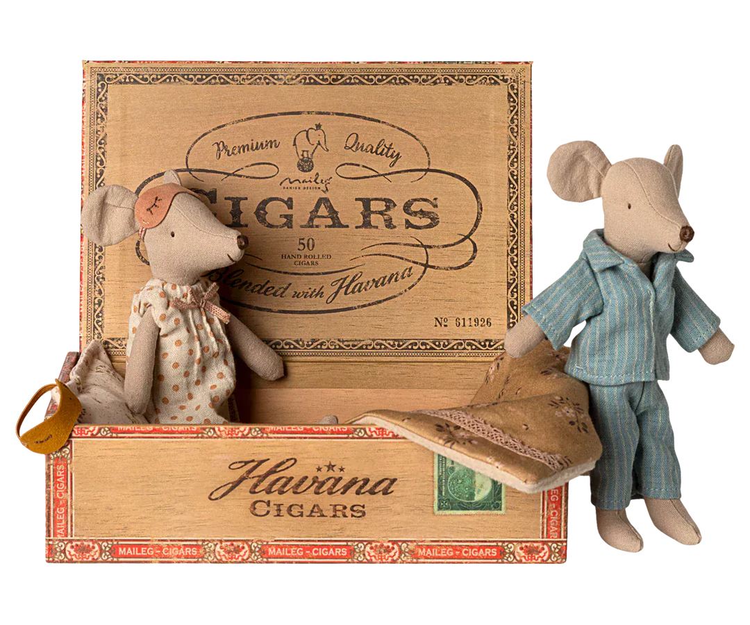 Maileg Toy Mum & Dad Mice in Cigarbox | Maileg