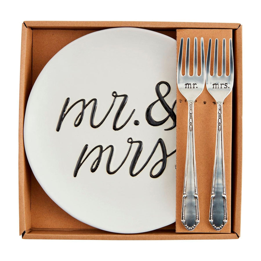 Mud Pie Wedding Mr. & Mrs. Cake Plate Set