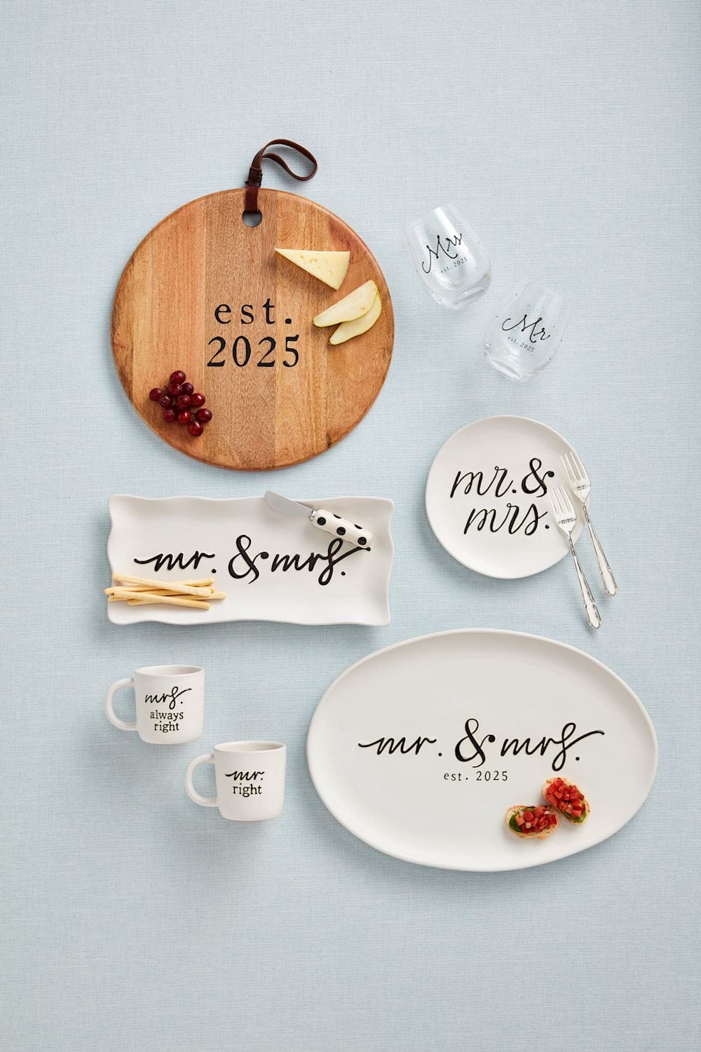 Mud Pie Wedding Mr. & Mrs. Cake Plate Set