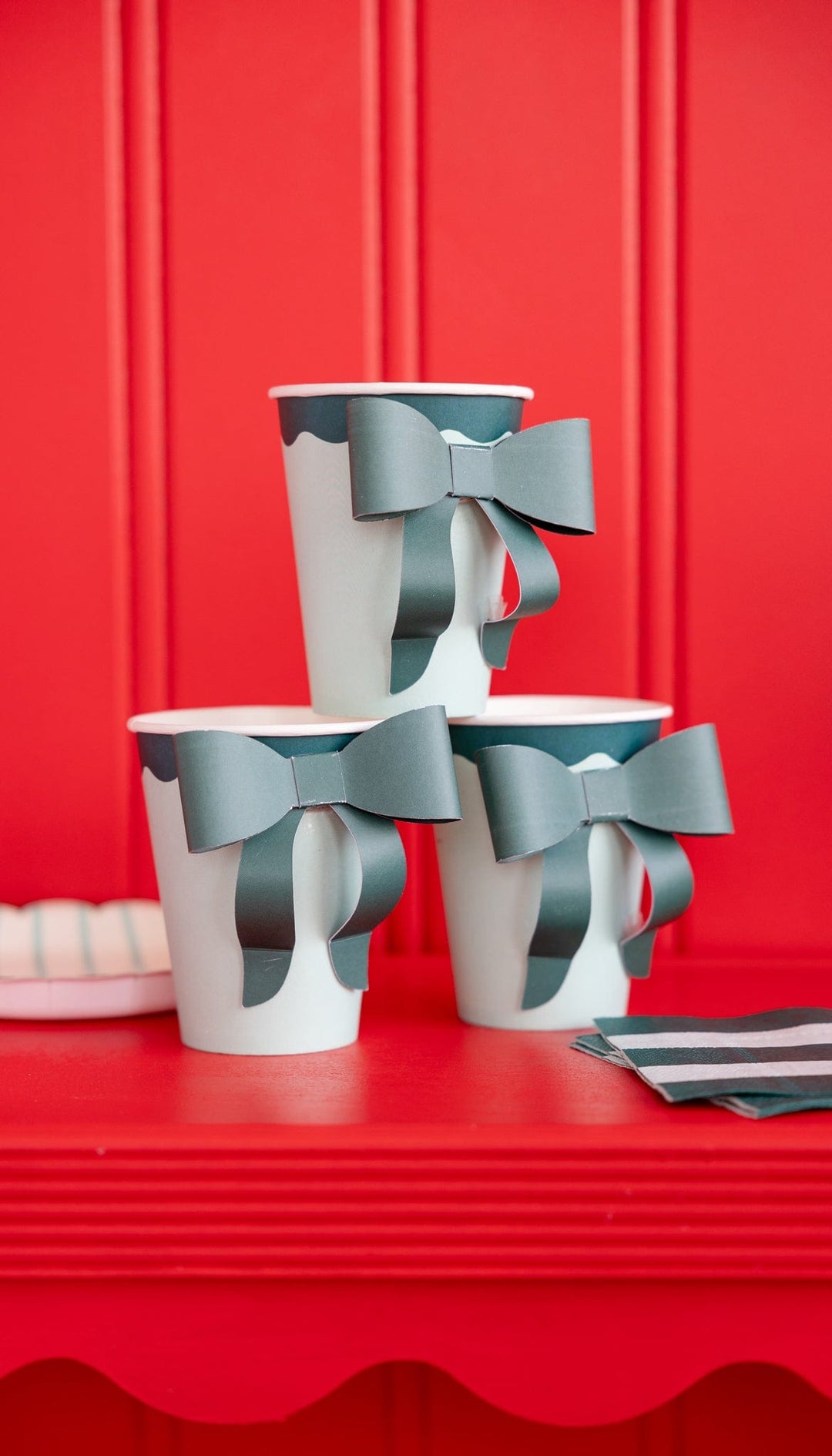 My Mind's Eye Cups Mint and Green Bow Paper Cups