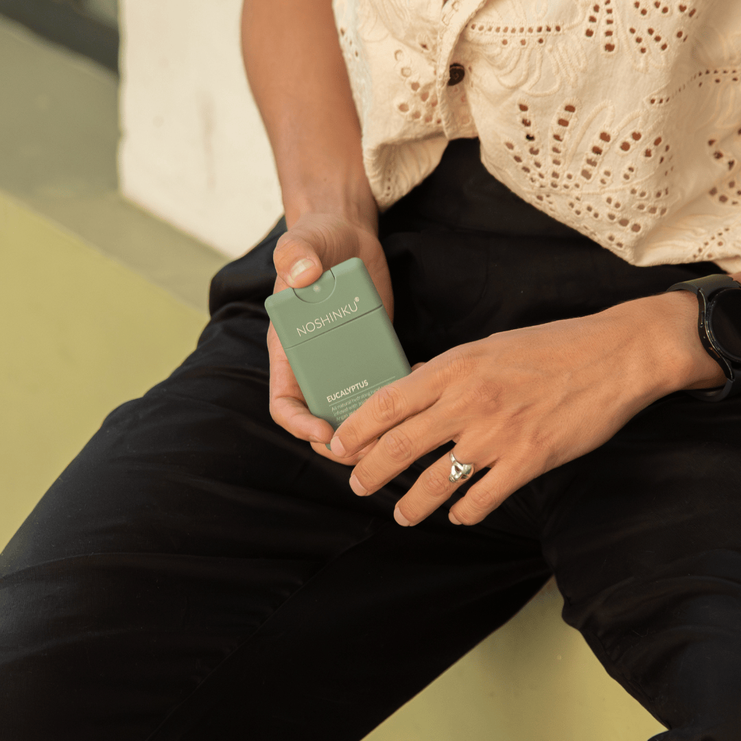 Noshinku Gifts Refillable Eucalyptus Moisturizing Pocket Hand Sanitizer