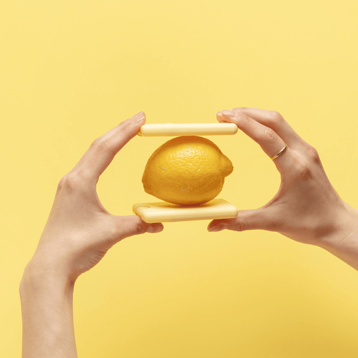 Noshinku Gifts Refillable Lemon Ylang-Ylang Moisturizing Pocket Sanitizer