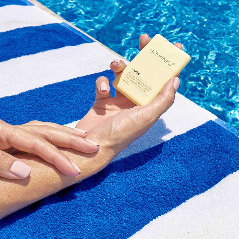 Noshinku Gifts Refillable Lemon Ylang-Ylang Moisturizing Pocket Sanitizer