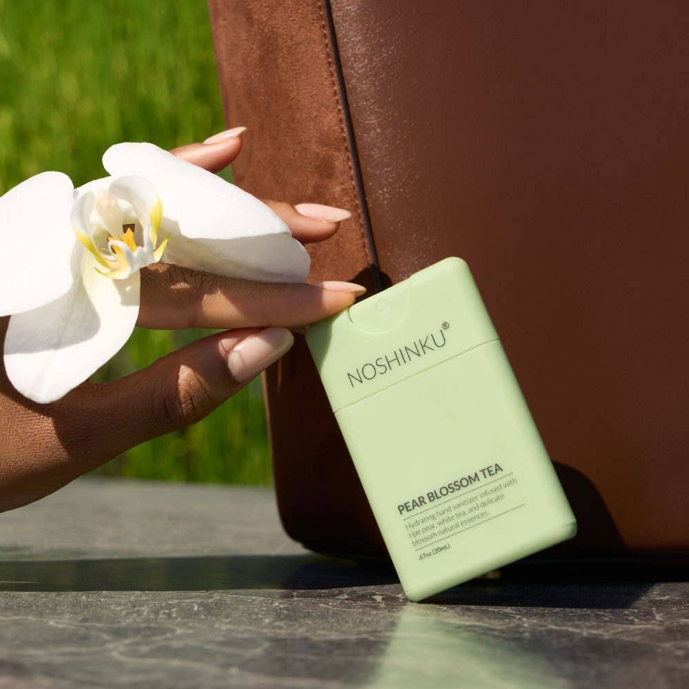 Noshinku Gifts Refillable Pear Blossom Tea Hydrating Pocket Hand Sanitizer