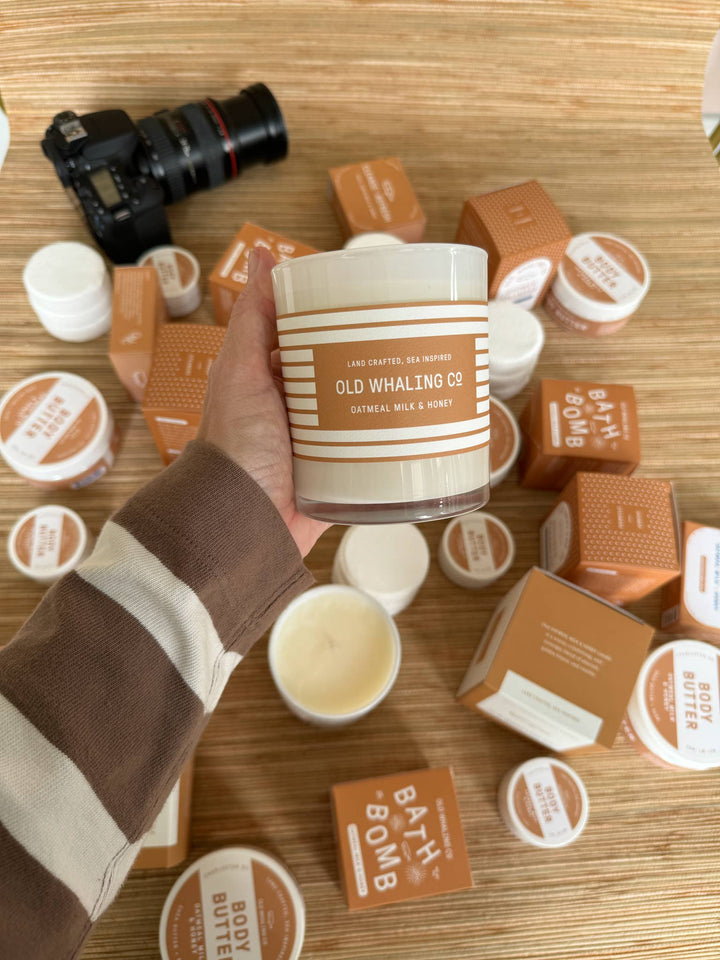 Old Whaling Company Gifts Oatmeal Milk & Honey Candle