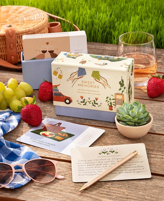 Paper Luxe Sweet Memories: 50 Heart-Filled Ideas & Activities to Do as a Couple