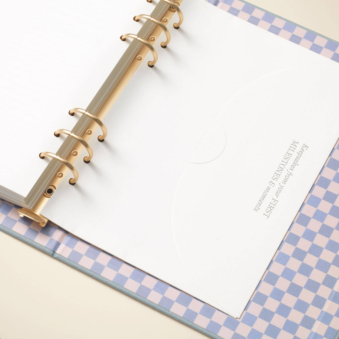 Papier Baby Baby Binder-Folio - Your First Memories & Milestones