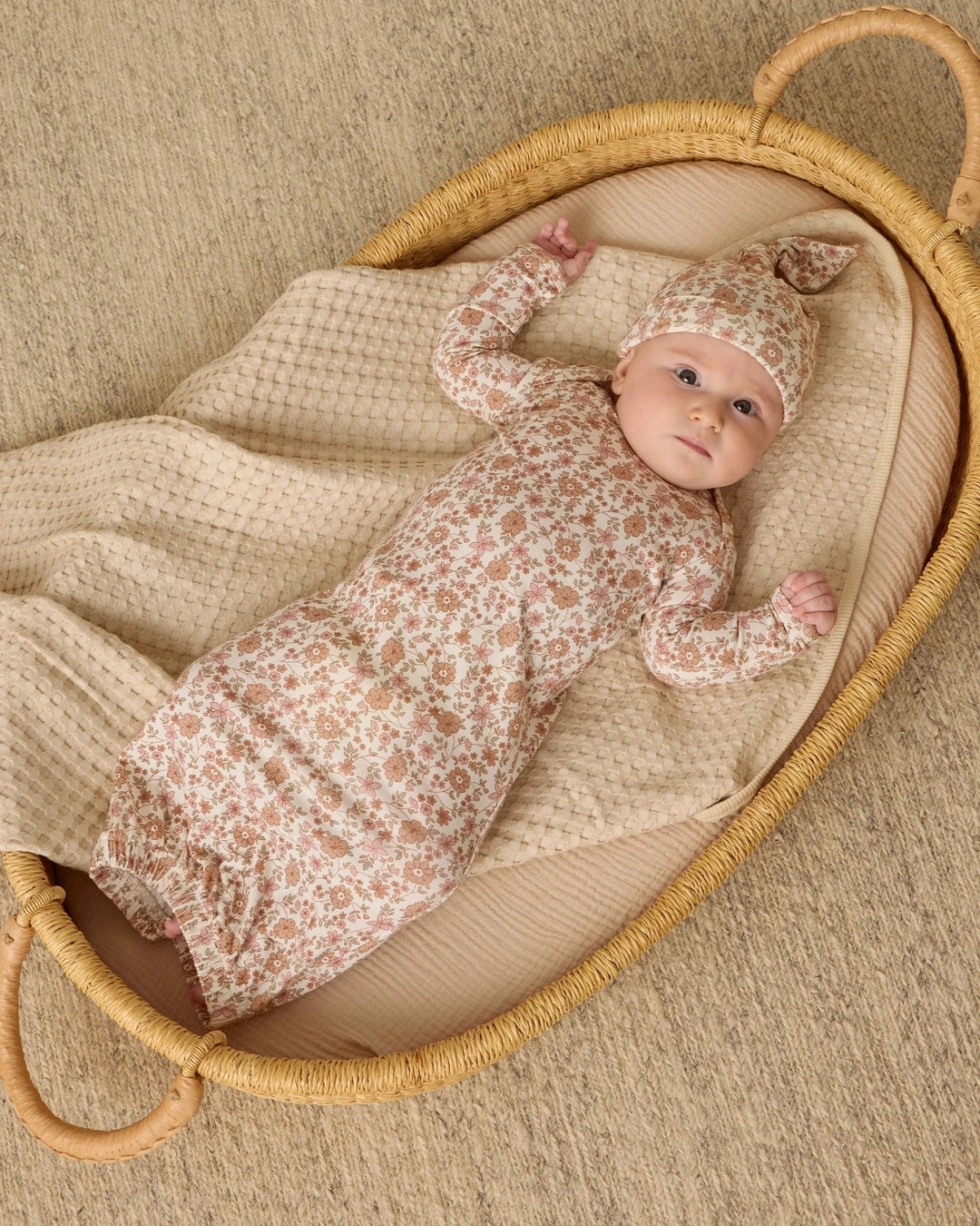 Quincy Mae Baby One Size Bamboo Baby Gown + Hat Set - Bloom