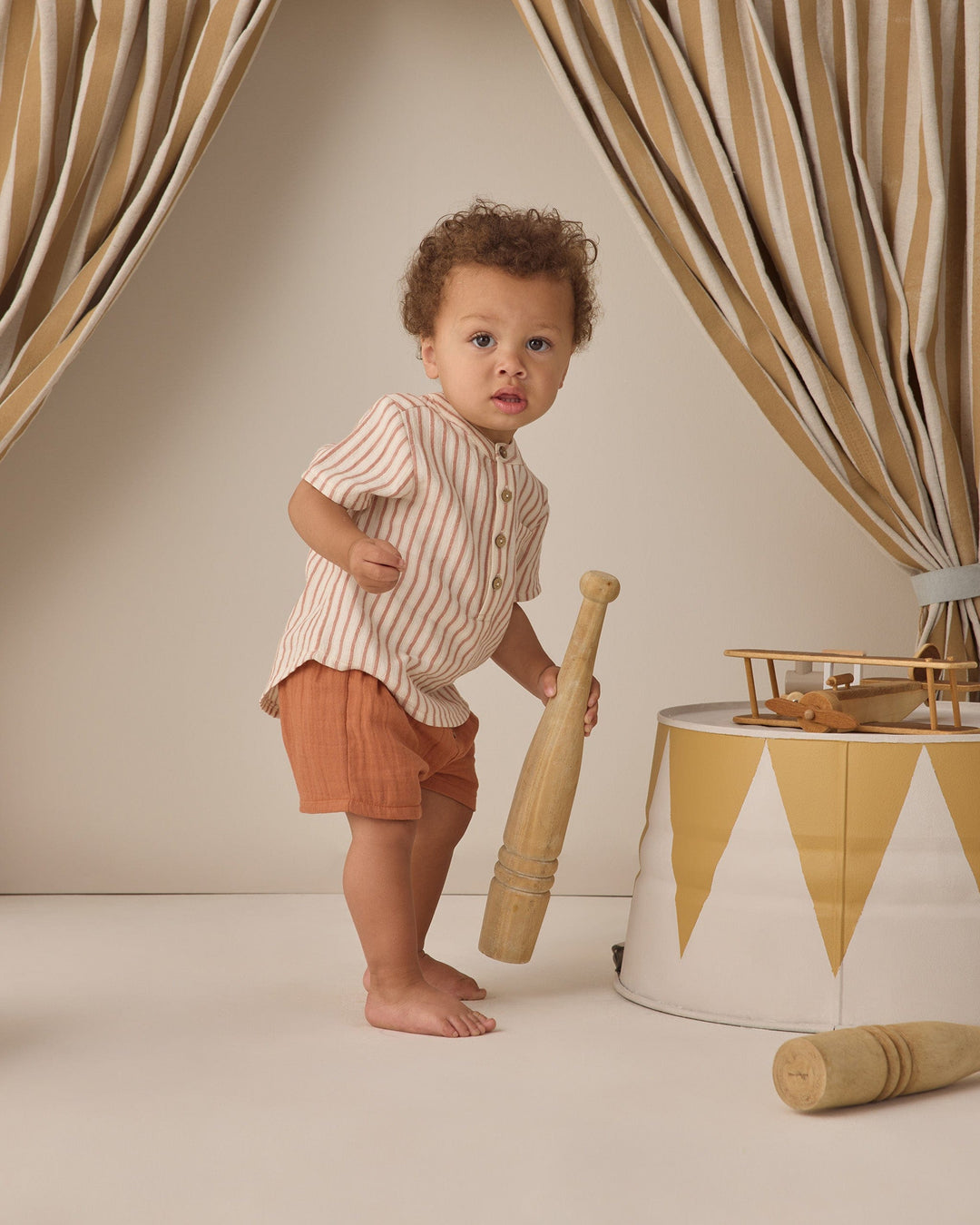 Quincy Mae Baby Woven Short || Poppy
