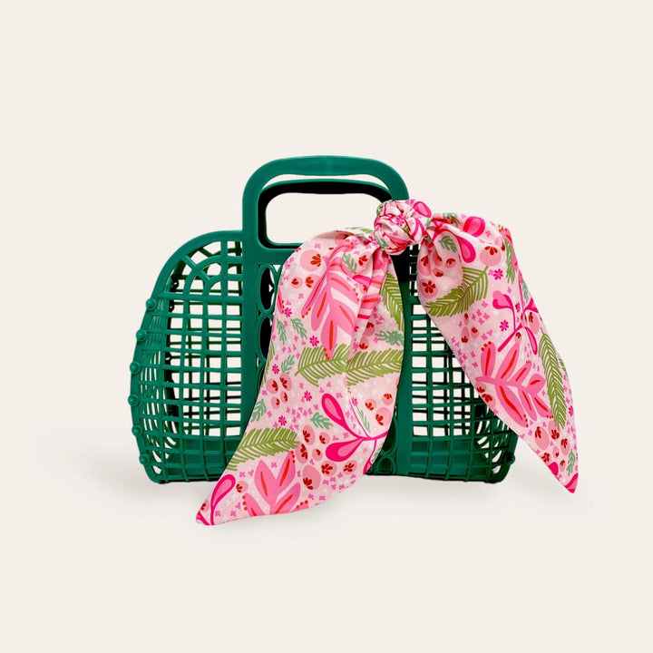 The Darling Effect Bags Holiday Dark Green So-Jelly Basket - Jolly Sprig Pink