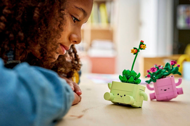Toyhouse LLC STEM Botanicals Rocking Plants | LEGO