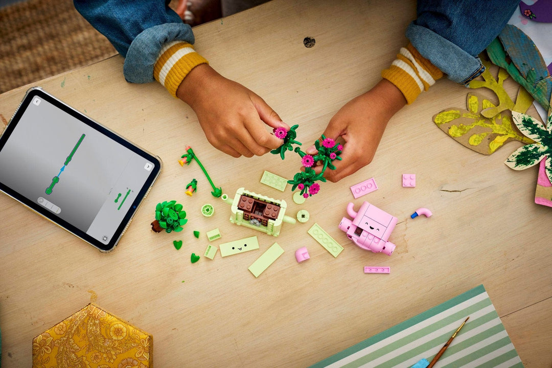 Toyhouse LLC STEM Botanicals Rocking Plants | LEGO