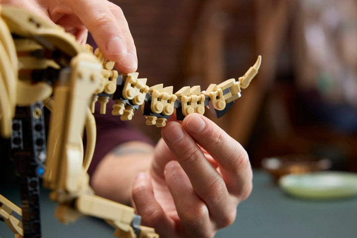 Toyhouse LLC STEM Jurassic World Dinosaur Fossils: Triceratops | LEGO
