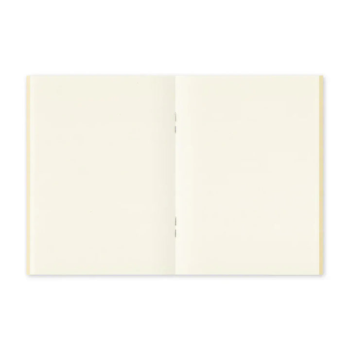 Traveler's Company Paper Traveler's Notebook - 013 MD Paper Cream (Passport Size)