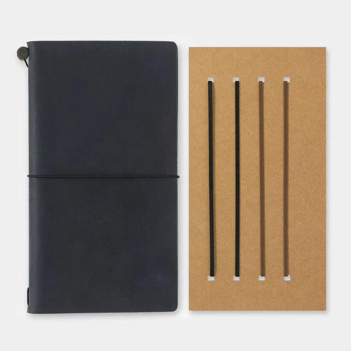 Traveler's Company Paper Traveler's Notebook - 021 Connecting Rubber Band (Regular Size)