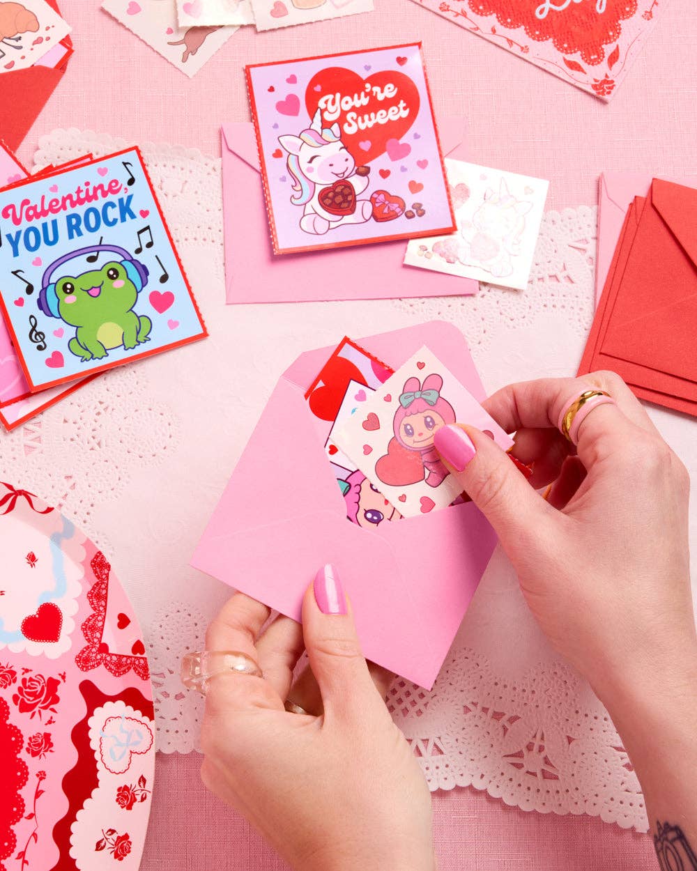 xo, Fetti Holiday Valentine Kawaii V-Day Card Set | kawaii, mochi, kids