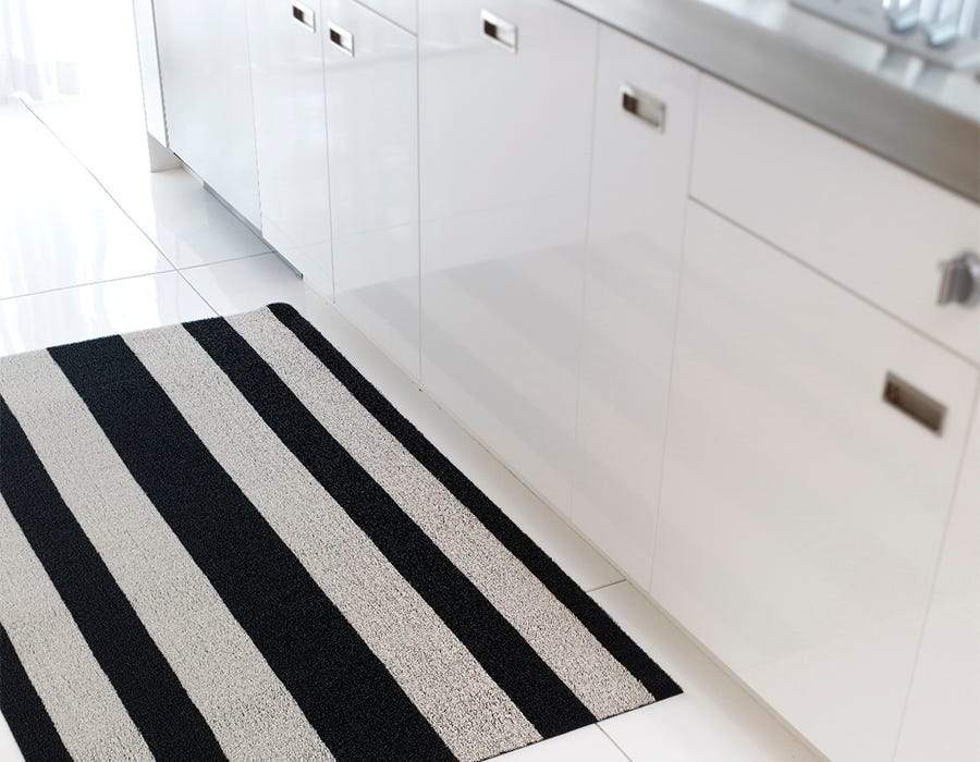 Bold Stripe Shag Mat - Black & White Doormat Chilewich 