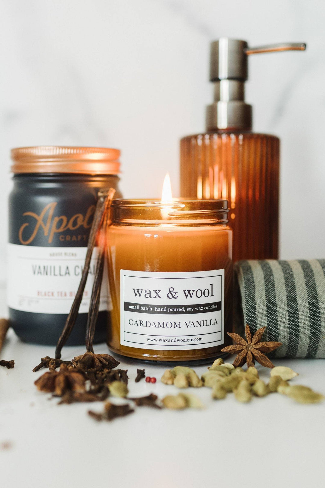 wax & wool Candle Cardamom Vanilla – 9 oz Pure Soy Wax Candle